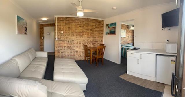 Golden Beach Motor Inn, Caloundra Luaran gambar