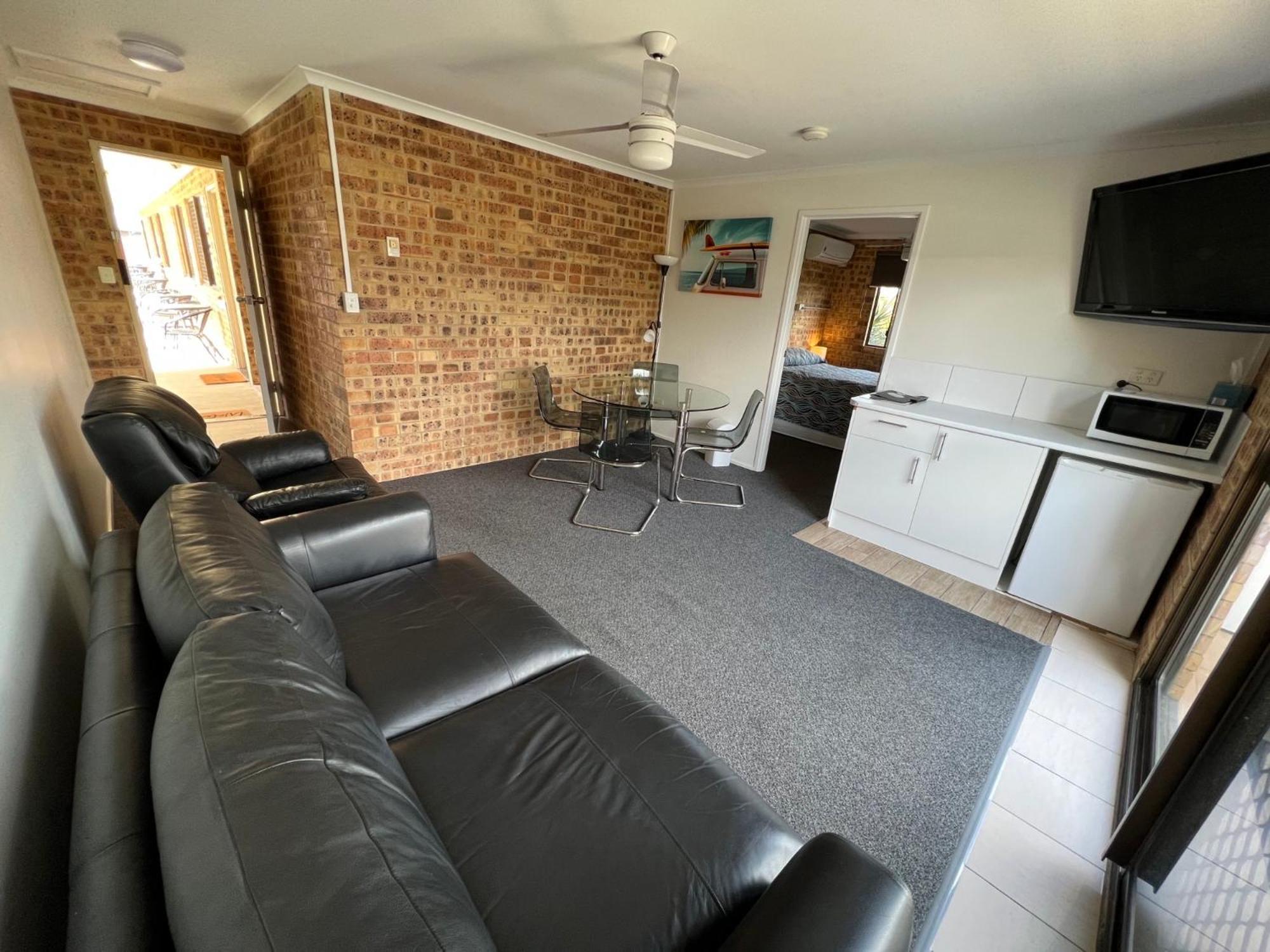 Golden Beach Motor Inn, Caloundra Luaran gambar