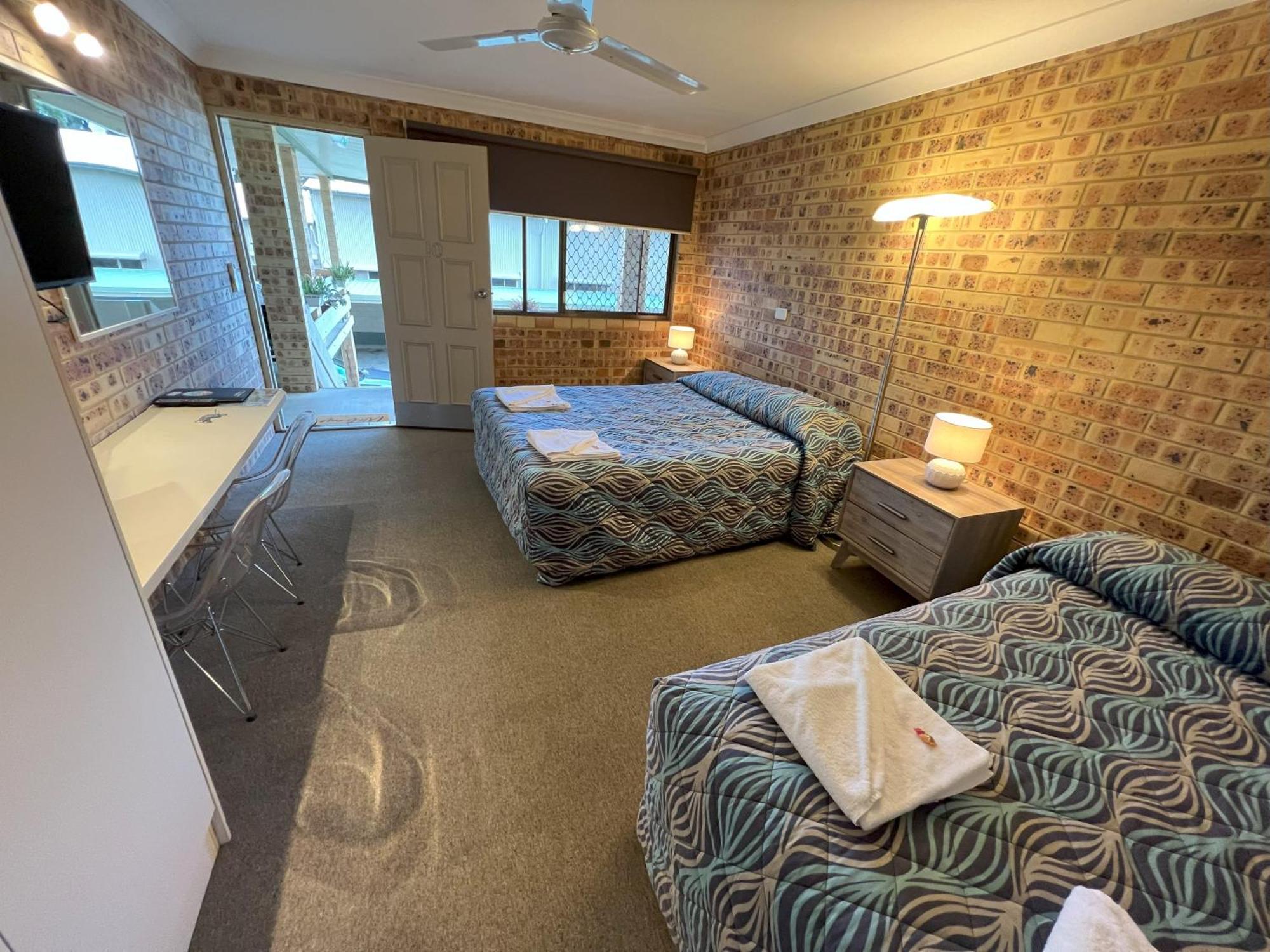 Golden Beach Motor Inn, Caloundra Luaran gambar
